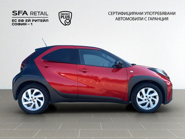 Toyota AYGO X 1.0 VVT-i, Black & White CVT - автомобили, коли, обяви за нови и употребявани 4