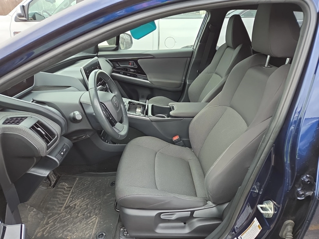 Toyota bZ4X L - автомобили, коли, обяви за нови и употребявани 4