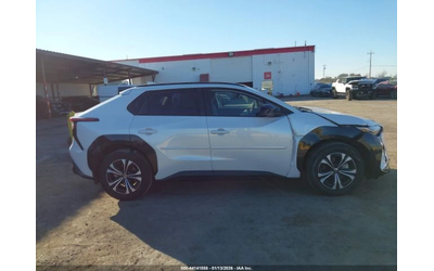 Toyota bZ4X * КОЖА* ПОДГРЕВ* ПАНОРАМА* LED* - автомобили, коли, обяви за нови и употребявани 9