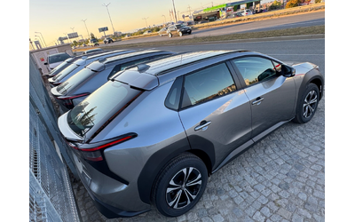 Toyota bZ4X Luxury Premium/NAVI/PANO/KAM/Full...ГАРАНЦИЯ!! - автомобили, коли, обяви за нови и употребявани 9