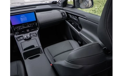 Toyota bZ4X AWD Leuge 360 JBL Winter Pack + Pano ACC - автомобили, коли, обяви за нови и употребявани 10