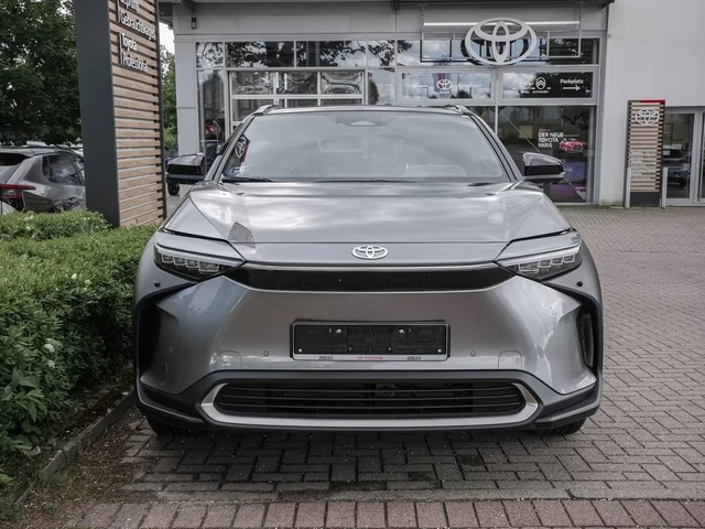 Toyota bZ4X AWD Leuge 360 JBL Winter Pack + Pano ACC - автомобили, коли, обяви за нови и употребявани 1