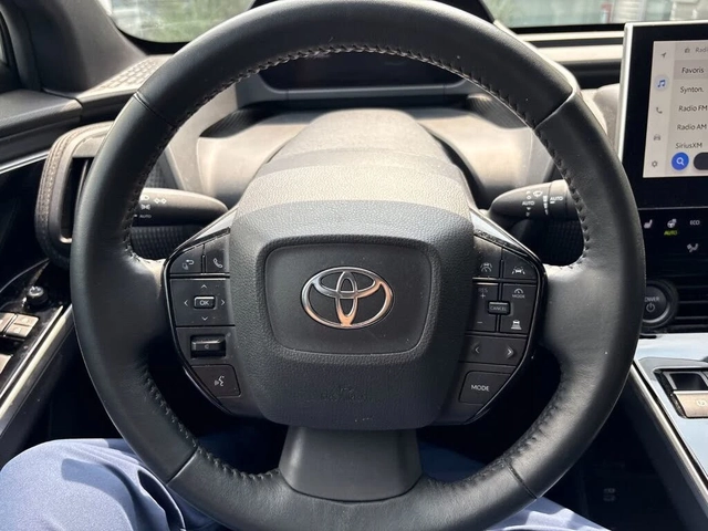 Toyota bZ4X LE FWD* BT* КАМЕРИ* НАВИ* ПОДГРЕВ и ДР - автомобили, коли, обяви за нови и употребявани 6