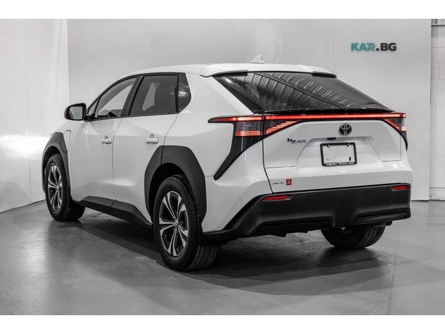 Toyota bZ4X LE* ПОДГРЕВ* КАМЕРА* NAVI* LED* - автомобили, коли, обяви за нови и употребявани 3