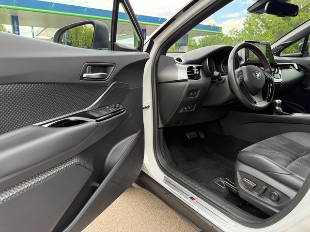 Toyota C-HR GR 2.0 HYBRID 184K.C ГЕРМАНИЯ ГАРАНЦИЯ 2031Г. - автомобили, коли, обяви за нови и употребявани 7