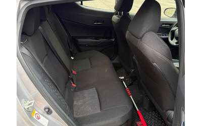 Toyota C-HR 2.0L 4cyl FWD - автомобили, коли, обяви за нови и употребявани 10