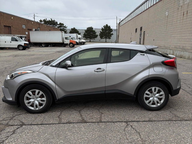 Toyota C-HR 2.0L 4cyl FWD - автомобили, коли, обяви за нови и употребявани 1