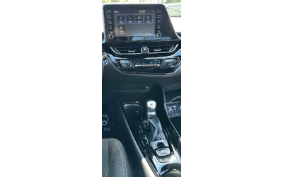 Toyota C-HR 2.0HYBRID 184HP LED LANE ASSIST DISTRONIC - автомобили, коли, обяви за нови и употребявани 9