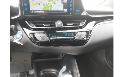 Toyota C-HR 1, 8i HYBRID 29000km!!! - автомобили, коли, обяви за нови и употребявани 10