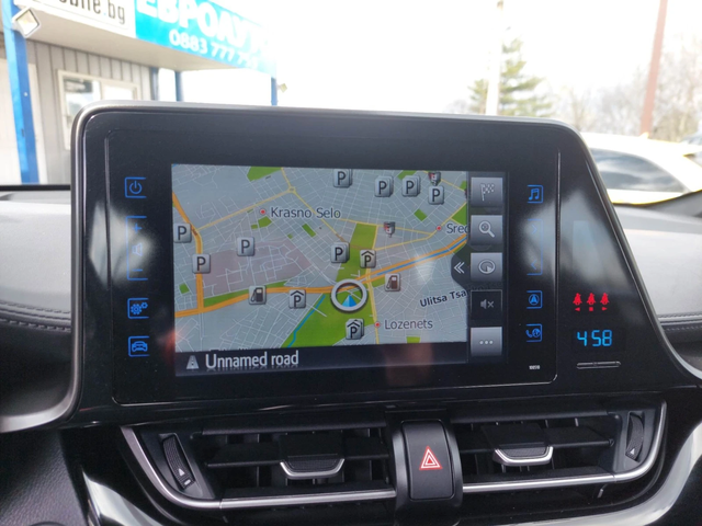 Toyota C-HR 1, 8i HYBRID 29000km!!! - автомобили, коли, обяви за нови и употребявани 11