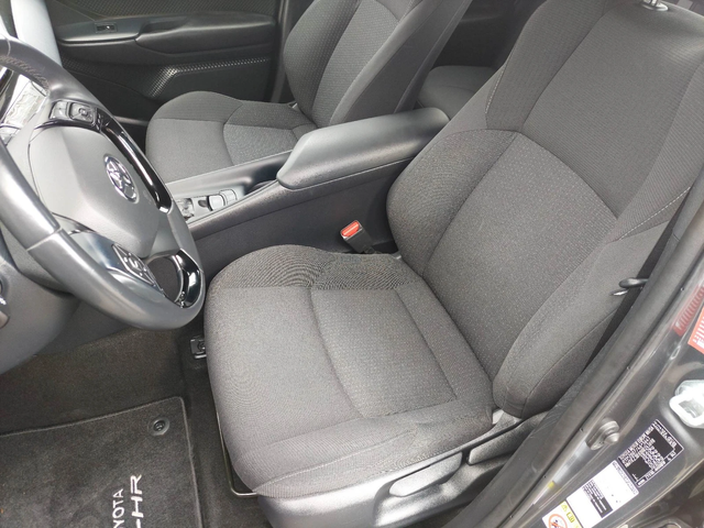 Toyota C-HR 1, 8i HYBRID 29000km!!! - автомобили, коли, обяви за нови и употребявани 7