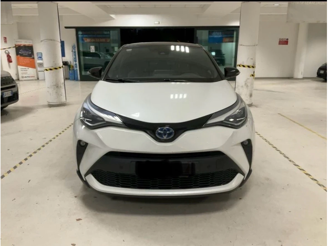 Toyota C-HR 2.0iHybrid* Lounge* Bi-Tone* JBL* LED* ПЕРФЕКТЕН* - автомобили, коли, обяви за нови и употребявани 5