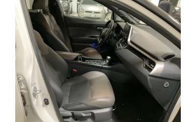 Toyota C-HR 2.0iHybrid* Lounge* Bi-Tone* JBL* LED* ПЕРФЕКТЕН* - автомобили, коли, обяви за нови и употребявани 6