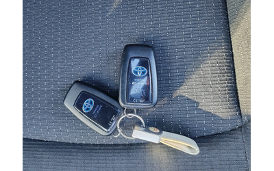 Toyota C-HR 1.8, 122к.с. ТОП - автомобили, коли, обяви за нови и употребявани 12