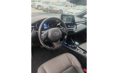 Toyota C-HR 1.8, 98к.с. GR, FULL - автомобили, коли, обяви за нови и употребявани 11