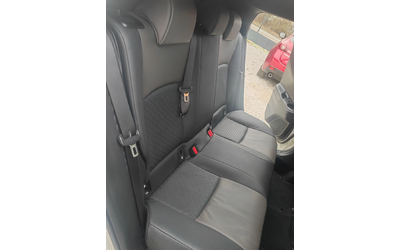 Toyota C-HR 1.8, 98к.с. GR, FULL - автомобили, коли, обяви за нови и употребявани 7