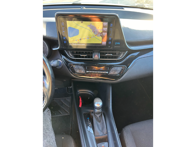 Toyota C-HR 1.8HIBRID AVTOMAT/NAVI/KAMERA EURO 6 - автомобили, коли, обяви за нови и употребявани 11