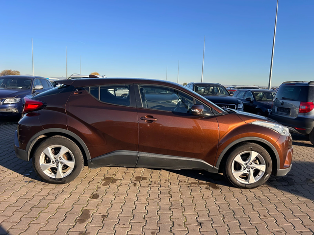 Toyota C-HR 1.8HIBRID AVTOMAT/NAVI/KAMERA EURO 6 - автомобили, коли, обяви за нови и употребявани 4