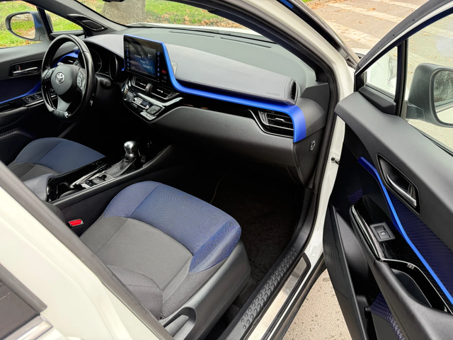 Toyota C-HR Бензин* Подгрев* Камера* Limited* SPORT* TOP - автомобили, коли, обяви за нови и употребявани 13