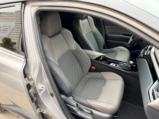 Toyota C-HR 2.0i* 184к* СЕРВИЗНА КНИЖКА С ПЪЛНА ИСТОРИЯ В ТОЙО - автомобили, коли, обяви за нови и употребявани 12