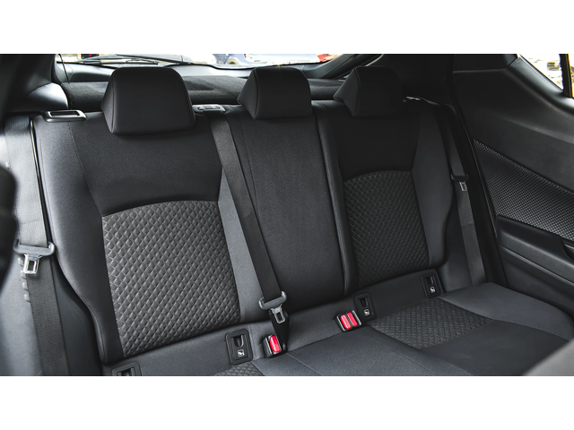 Toyota C-HR 2.0 Hybrid Club Automatic - автомобили, коли, обяви за нови и употребявани 10