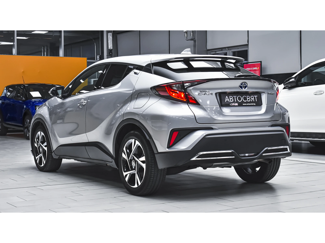 Toyota C-HR 2.0 Hybrid Club Automatic - автомобили, коли, обяви за нови и употребявани 6