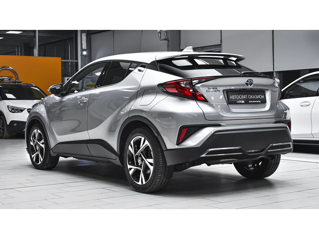 Toyota C-HR 2.0 Hybrid Club Automatic - автомобили, коли, обяви за нови и употребявани 6