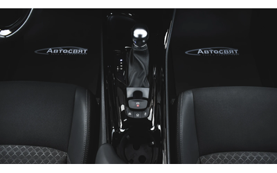 Toyota C-HR 2.0 Hybrid Club Automatic - автомобили, коли, обяви за нови и употребявани 13