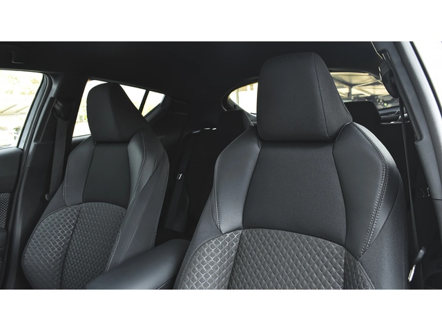 Toyota C-HR 2.0 Hybrid Club Automatic - автомобили, коли, обяви за нови и употребявани 9