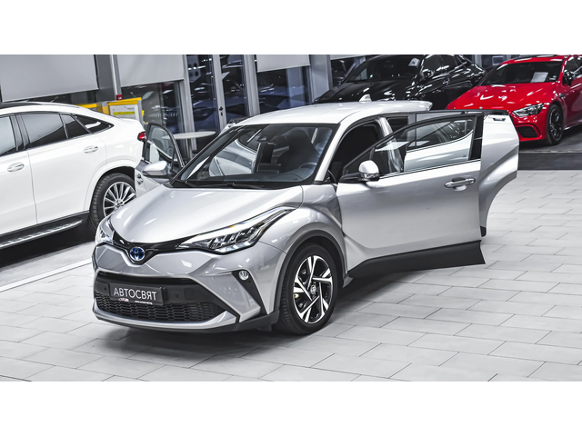 Toyota C-HR 2.0 Hybrid Club Automatic - автомобили, коли, обяви за нови и употребявани 0