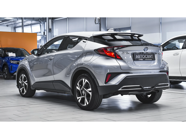 Toyota C-HR 2.0 Hybrid Club Automatic - автомобили, коли, обяви за нови и употребявани 6