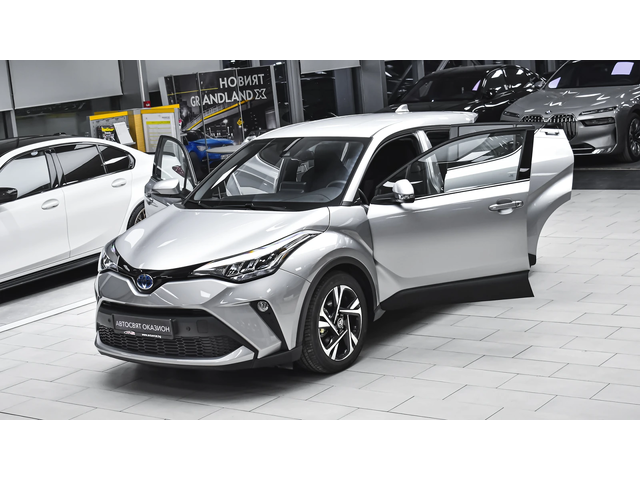 Toyota C-HR 2.0 Hybrid Club Automatic - автомобили, коли, обяви за нови и употребявани 0