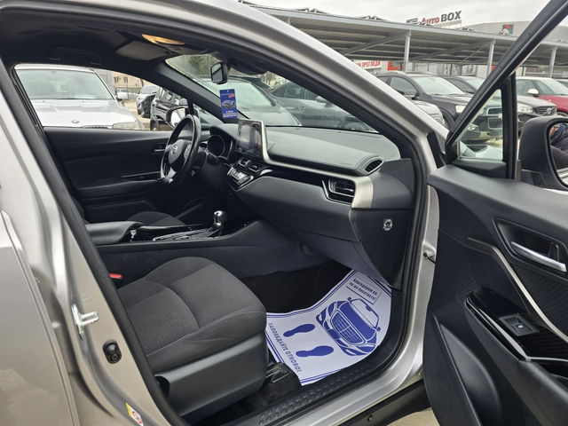 Toyota C-HR 1.8 148к.с Топ състояние - автомобили, коли, обяви за нови и употребявани 12