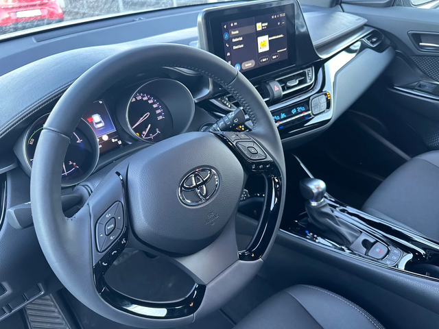 Toyota C-HR 2.0-Hybrid 185k.c./НАЛИЧНИ/ 0 km - автомобили, коли, обяви за нови и употребявани 5