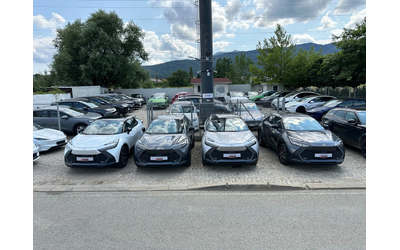 Toyota C-HR 1.8/Hibrid/140.ps - автомобили, коли, обяви за нови и употребявани 8