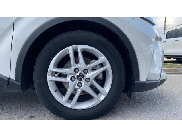 Toyota C-HR 1.8H - автомобили, коли, обяви за нови и употребявани 15