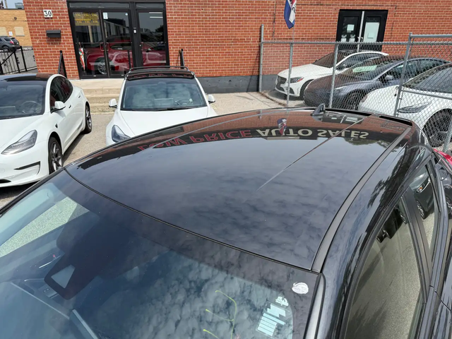 Toyota C-HR LE l FWD l CarPlay l Eco Vehicle l 2.0L l 4Cyl l Front Wheel Drive - автомобили, коли, обяви за нови и употребявани 10