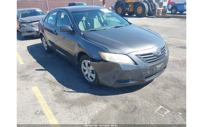 toyota-camry-2-4l-i-4-dohc-vvt-158hp-front-wheel-drive - 0