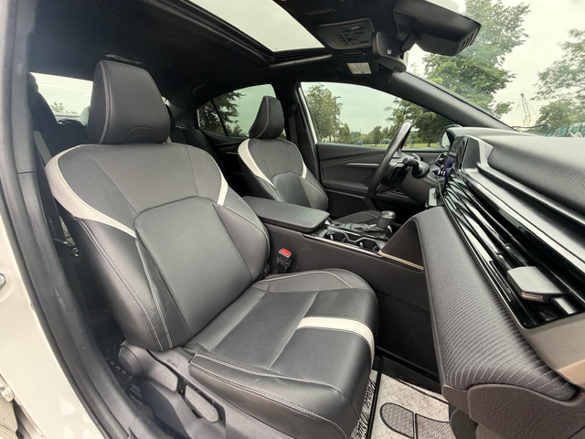 Toyota Camry 2.5L 4cyl FWD - автомобили, коли, обяви за нови и употребявани 12