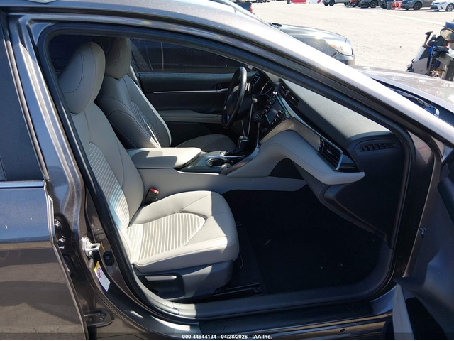 Toyota Camry 2.5L I-4 DI, DOHC, VVT, 203HP Front Wheel Drive - автомобили, коли, обяви за нови и употребявани 4