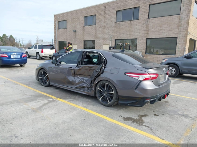 TOYOTA Camry 2.5L I-4 DI, DOHC, VVT, 206HP Front Wheel Drive - автомобили, коли, обяви за нови и употребявани 2