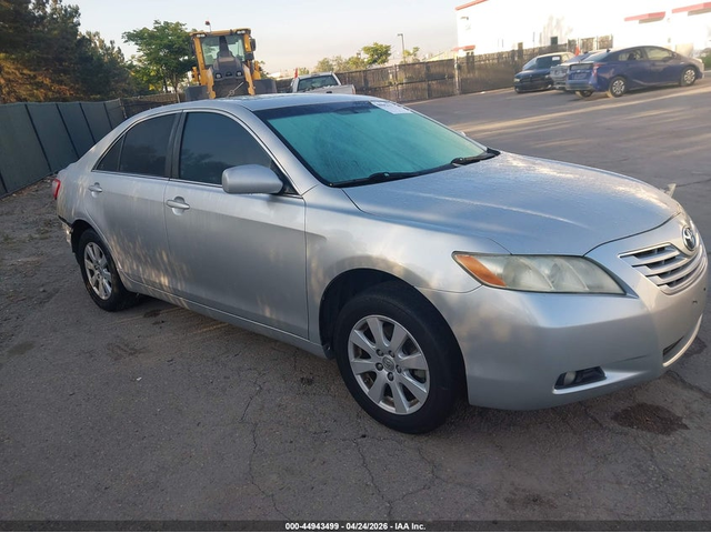 Toyota Camry 3.5L V-6 DOHC, VVT, 268HP Front Wheel Drive - автомобили, коли, обяви за нови и употребявани 0