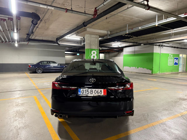 Toyota Camry 2.5 SE HYBRID AWD - автомобили, коли, обяви за нови и употребявани 4