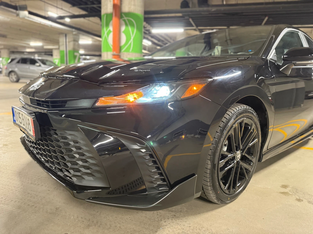 Toyota Camry 2.5 SE HYBRID AWD - автомобили, коли, обяви за нови и употребявани 6