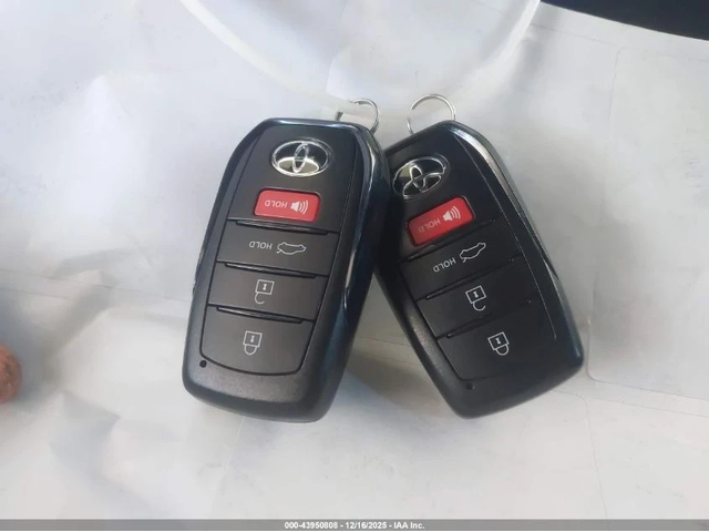 Toyota Camry LE | ЦЕНА ДО БЪЛГАРИЯ | ДВА КЛЮЧА | - автомобили, коли, обяви за нови и употребявани 9