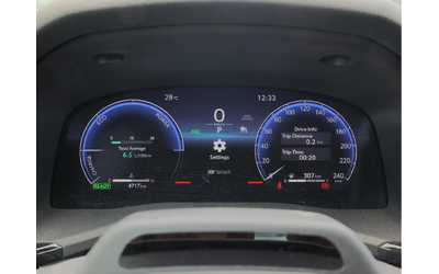 Toyota Camry XLE Hybrid AWD| Leather | Ventilated Seat | Pano R - автомобили, коли, обяви за нови и употребявани 16