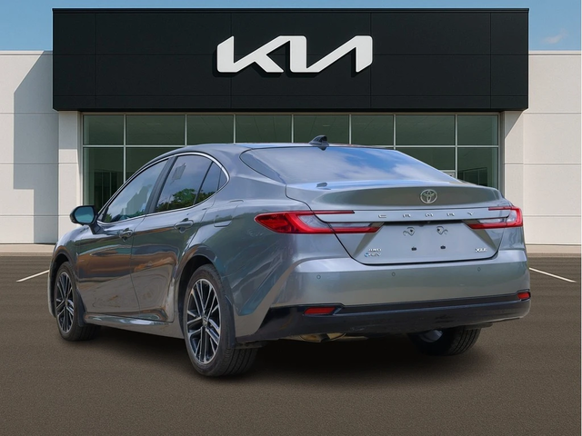 Toyota Camry XLE Hybrid AWD| Leather | Ventilated Seat | Pano R - автомобили, коли, обяви за нови и употребявани 5