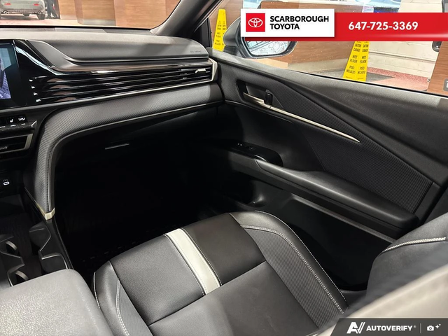 Toyota Camry SE - автомобили, коли, обяви за нови и употребявани 13