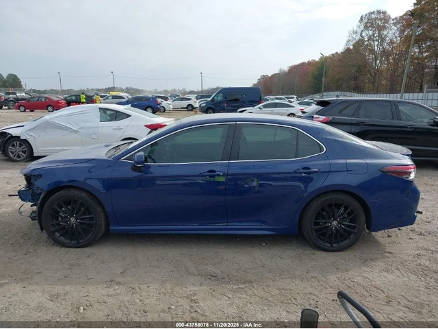 Toyota Camry XSE - автомобили, коли, обяви за нови и употребявани 13