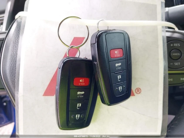 Toyota Camry XSE - автомобили, коли, обяви за нови и употребявани 9